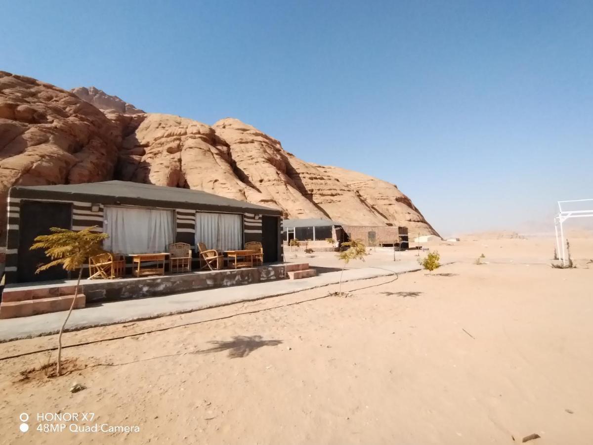 Caesar Desert Camp Wadi Rum Bagian luar foto