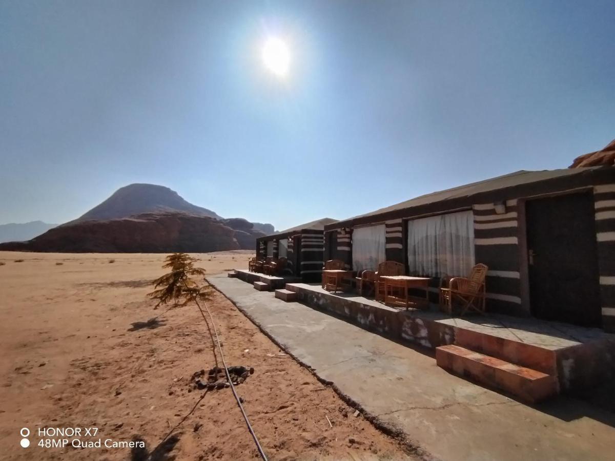 Caesar Desert Camp Wadi Rum Bagian luar foto